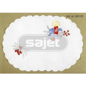 steelsteekkleedje kaars met rode bessen, wit