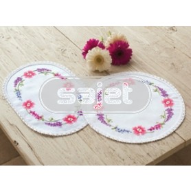 kruissteekkleedje veldbloemen met vlinders, wit