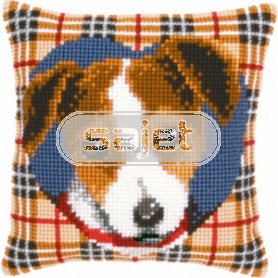 kruissteekkussen jack russel op burberry achtergrond