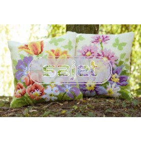 kruissteekkussen pastelbloemen