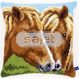 kruissteekkussen bruine paarden