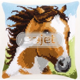 kruissteekkussen vurige hengst