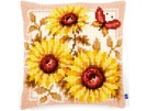 kruissteekkussen zonnebloemen met vlinder