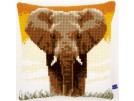 kruissteekkussen olifant op de savanne