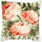 kruissteekkussen love&peace, rozen in knop
