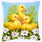 kruissteekkussen eendjes tussen margrieten