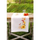 kruissteekloper zonnebloemen met vlinders, wit