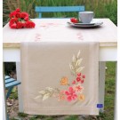 kruissteekloper rose bloemen, beige